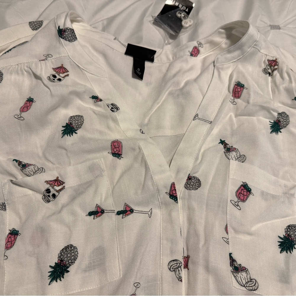 Torrid White Button-Up Blouse with Cocktail, Pineapple & Skull Print
